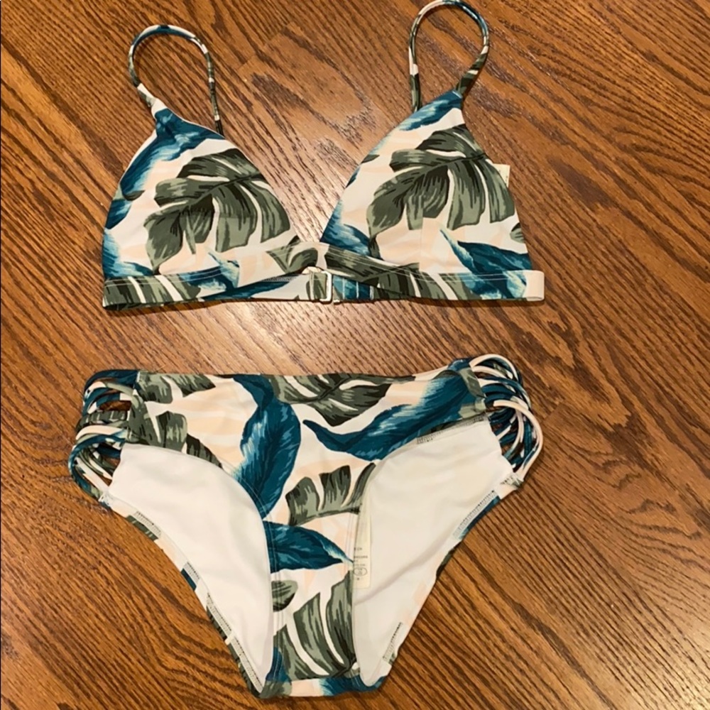 Bikini! Send offers!💕